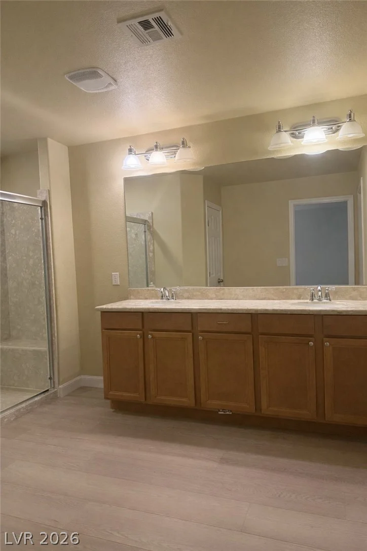 5224 Ledgewood Creek, Las Vegas, NV 89141