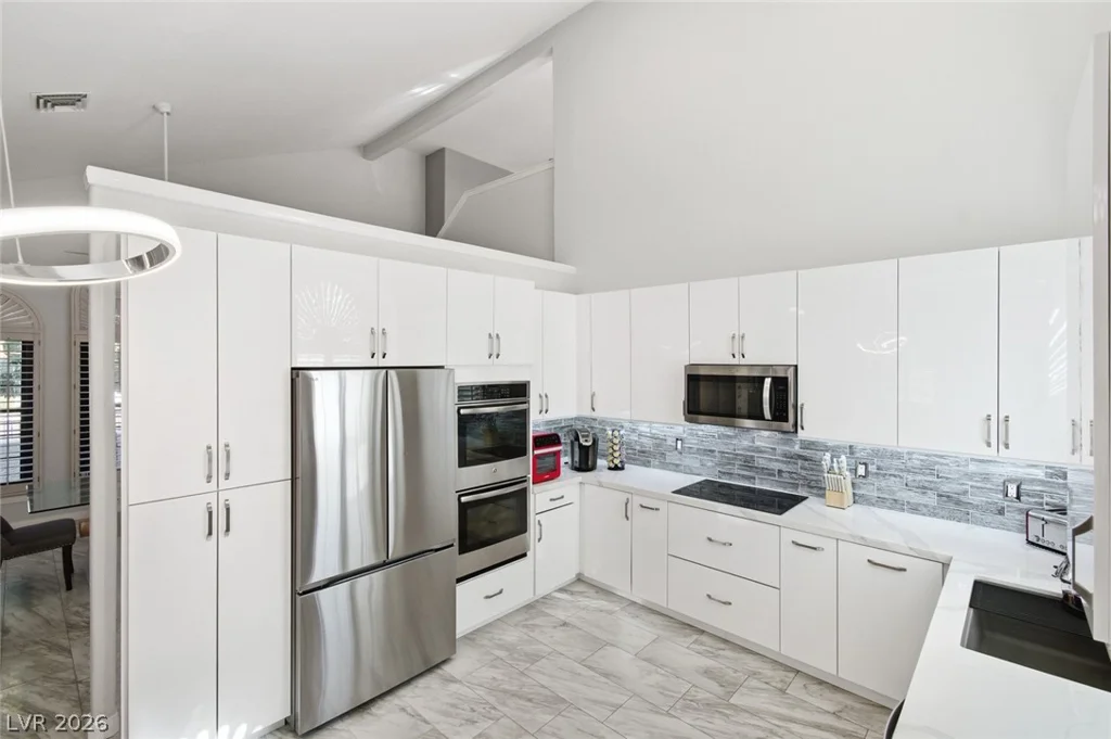 2200 Pioneer, Las Vegas, NV 89117