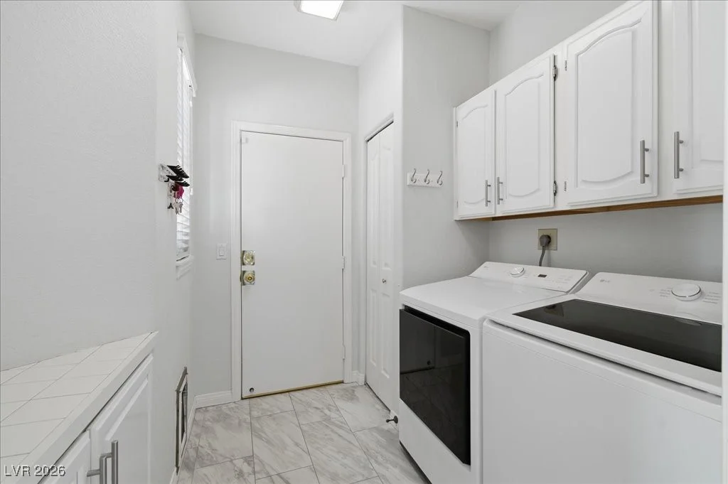 2200 Pioneer, Las Vegas, NV 89117