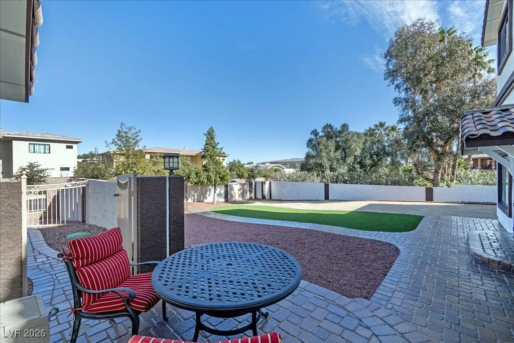 2200 Pioneer, Las Vegas, NV 89117