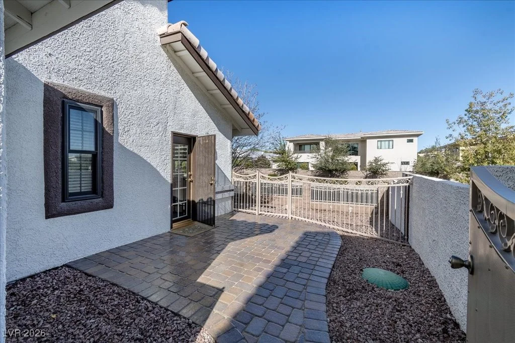 2200 Pioneer, Las Vegas, NV 89117