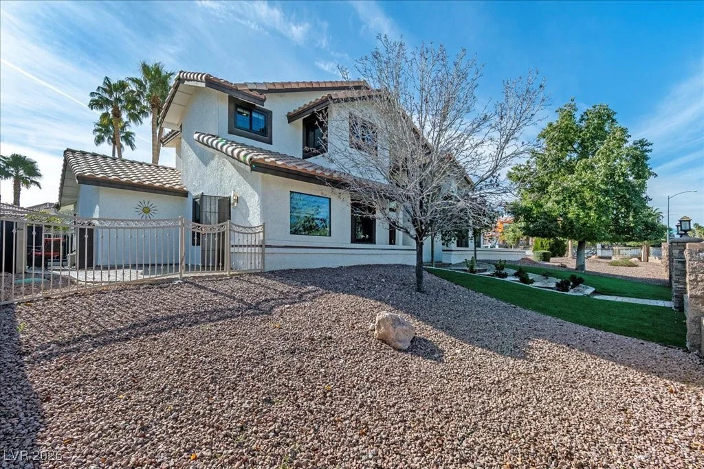 2200 Pioneer, Las Vegas, NV 89117