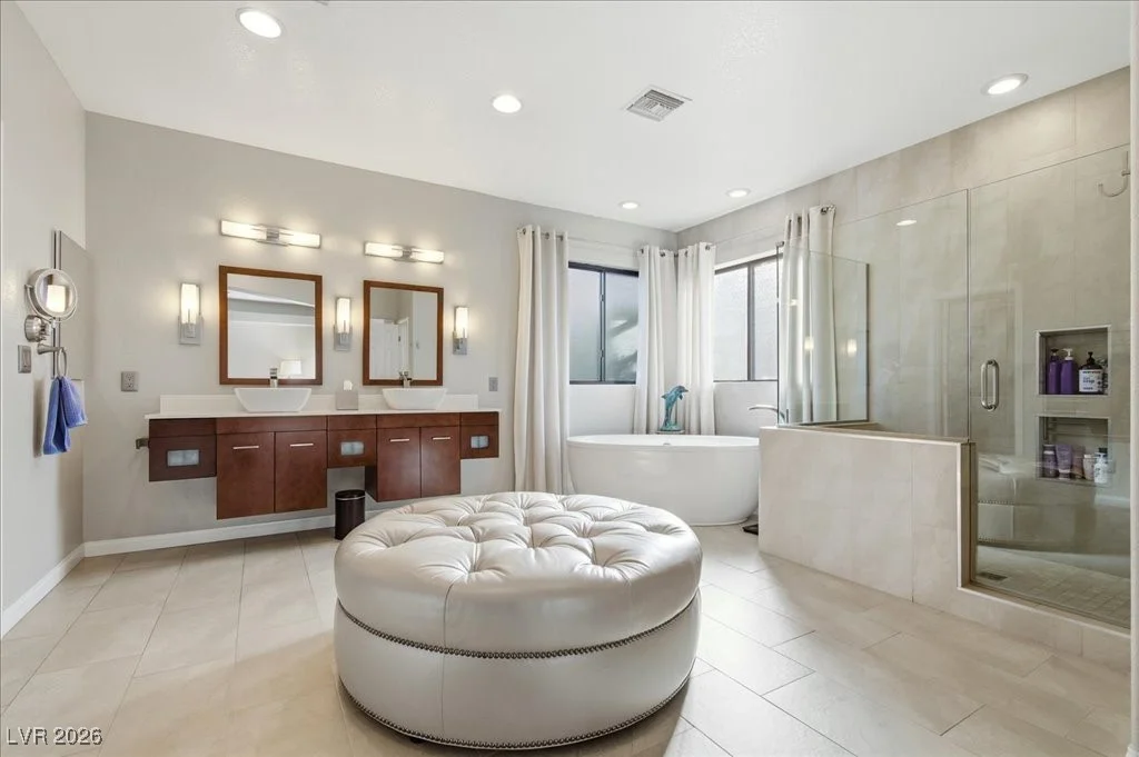 2200 Pioneer, Las Vegas, NV 89117