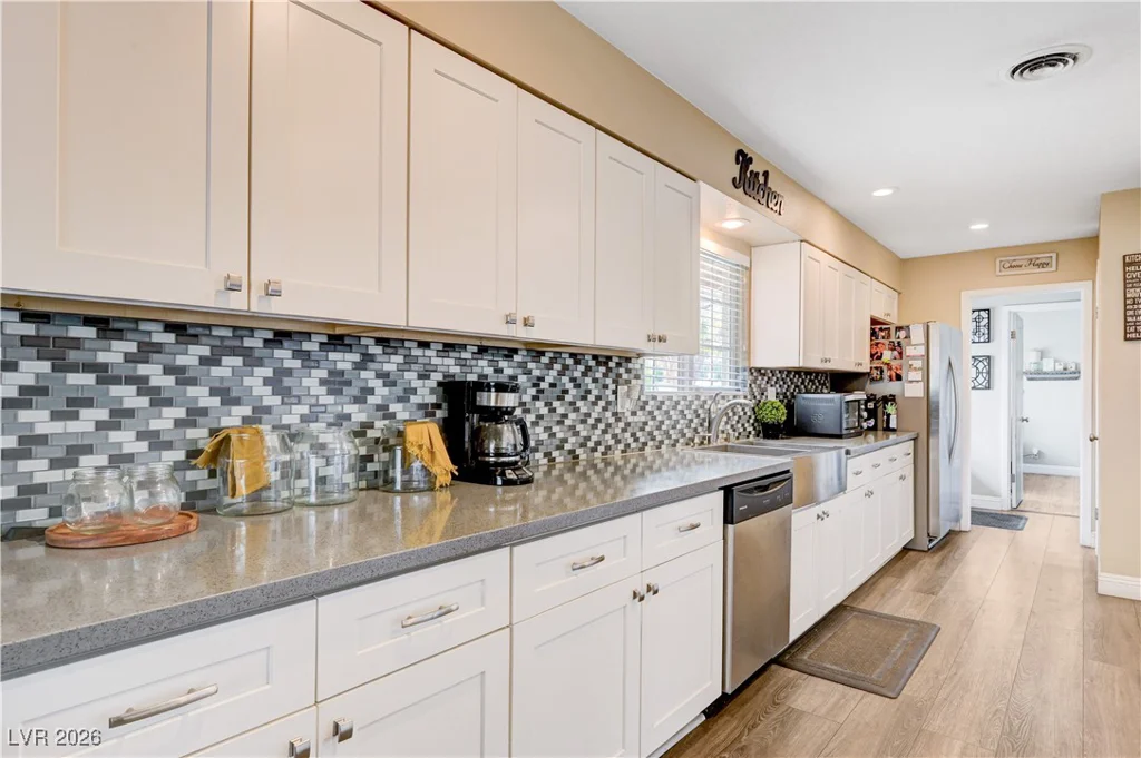2704 Oakey, Las Vegas, NV 89102