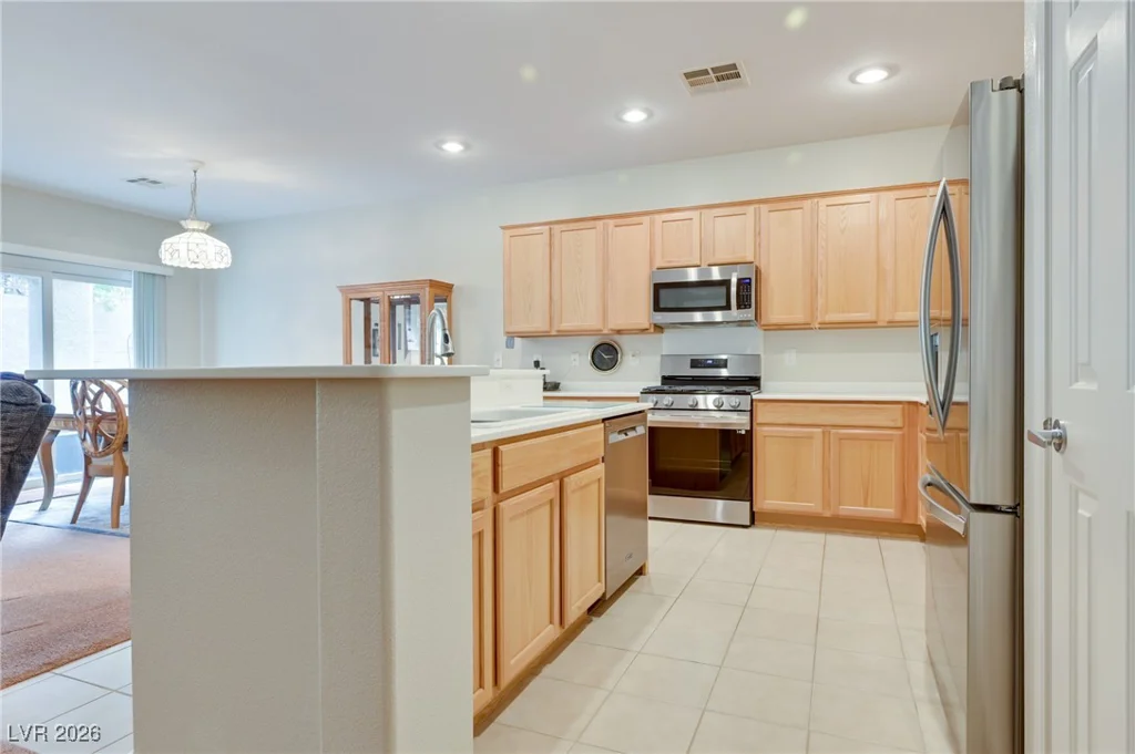 2200 Sawtooth Mountain, Henderson, NV 89044