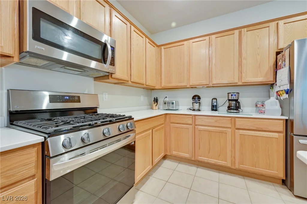 2200 Sawtooth Mountain, Henderson, NV 89044