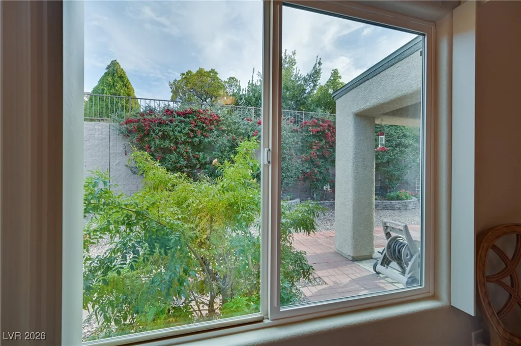 2200 Sawtooth Mountain, Henderson, NV 89044