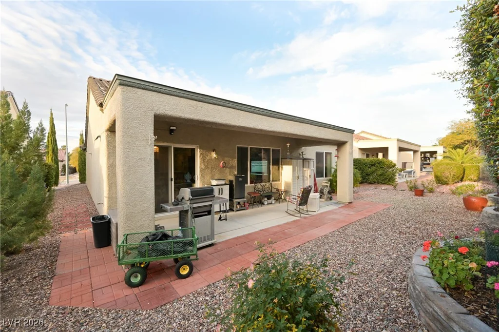 2200 Sawtooth Mountain, Henderson, NV 89044