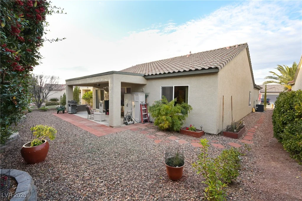 2200 Sawtooth Mountain, Henderson, NV 89044