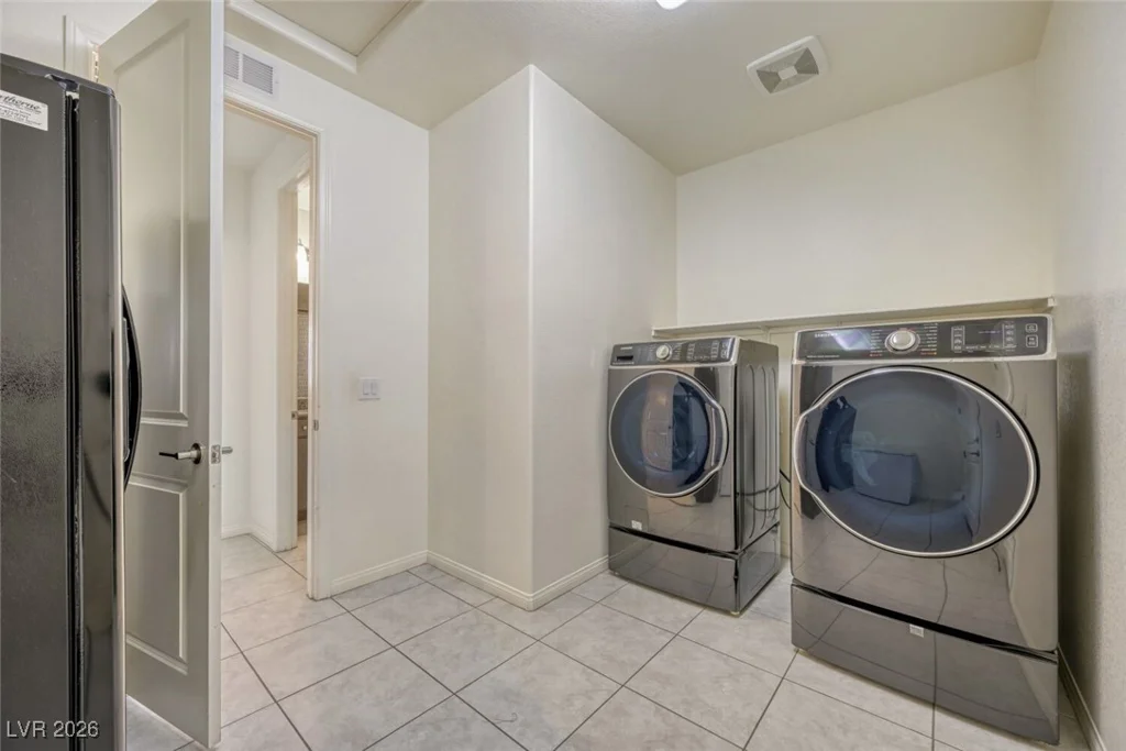 7232 Western Sun, Las Vegas, NV 89149