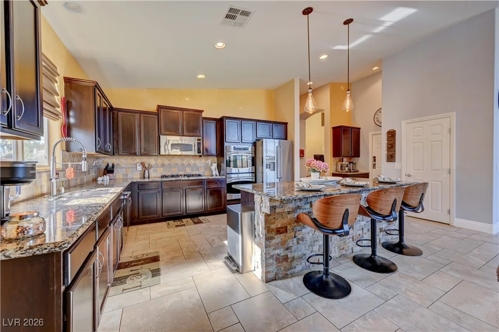 6530 Tioga, Las Vegas, NV 89131