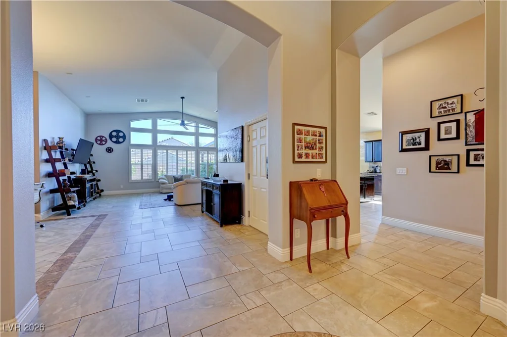 6530 Tioga, Las Vegas, NV 89131