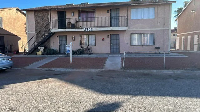 4723 Thunderbolt, Las Vegas, NV 89115