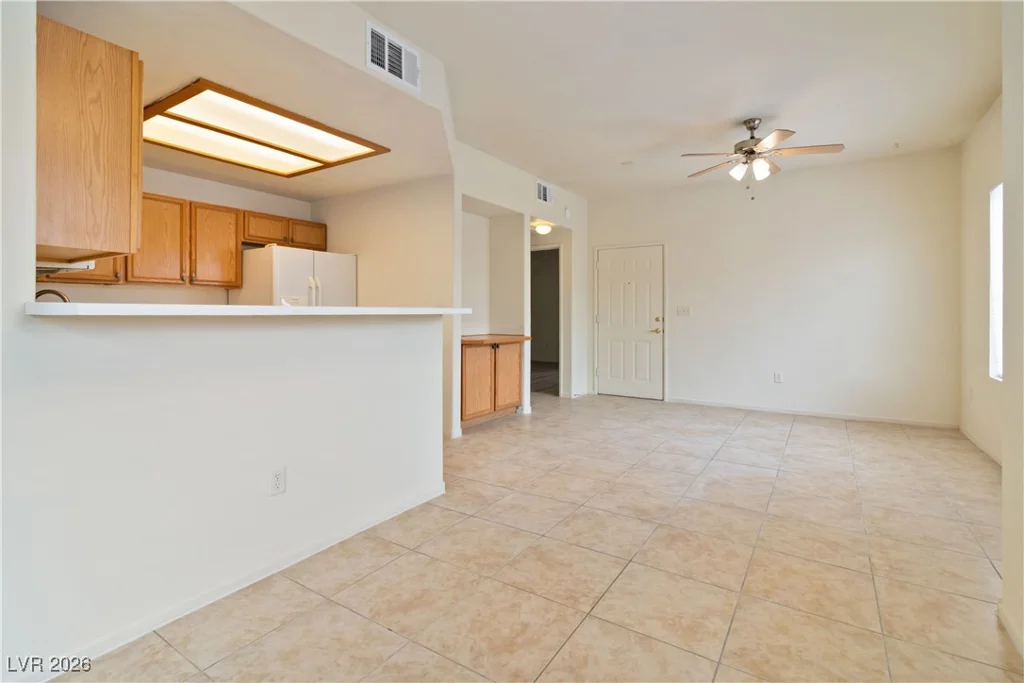 9580 Reno, Las Vegas, NV 89148