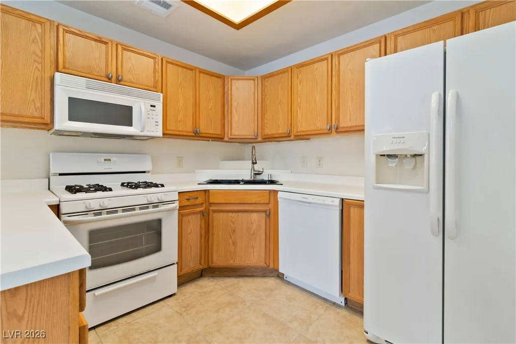 9580 Reno, Las Vegas, NV 89148