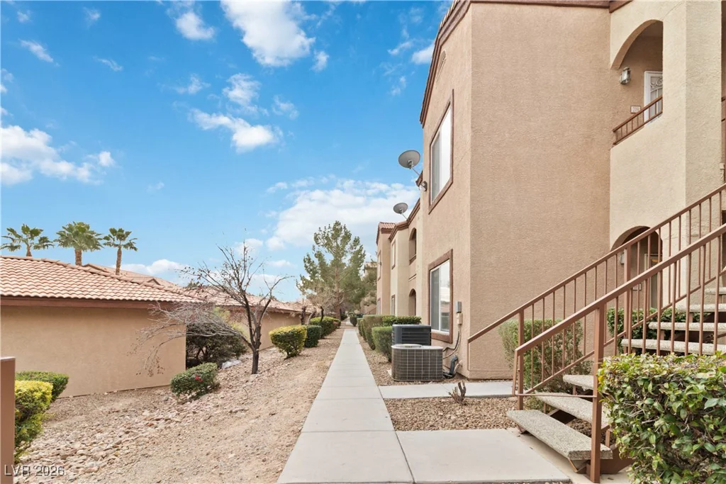 9580 Reno, Las Vegas, NV 89148