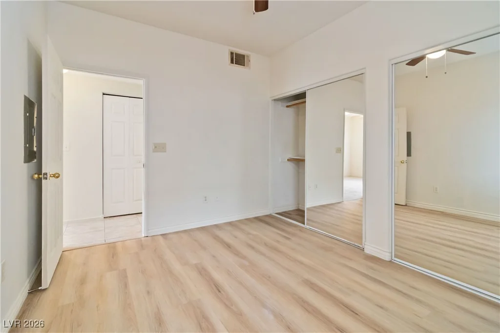 9580 Reno, Las Vegas, NV 89148