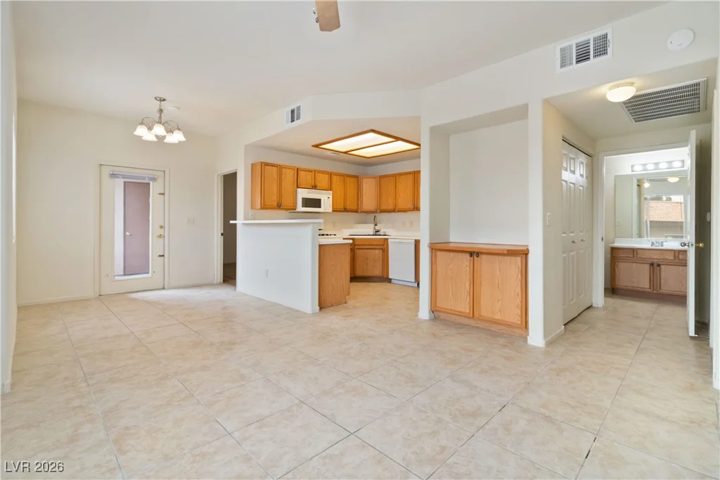 9580 Reno, Las Vegas, NV 89148