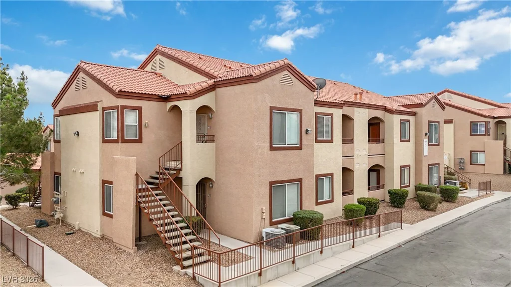 9580 Reno, Las Vegas, NV 89148