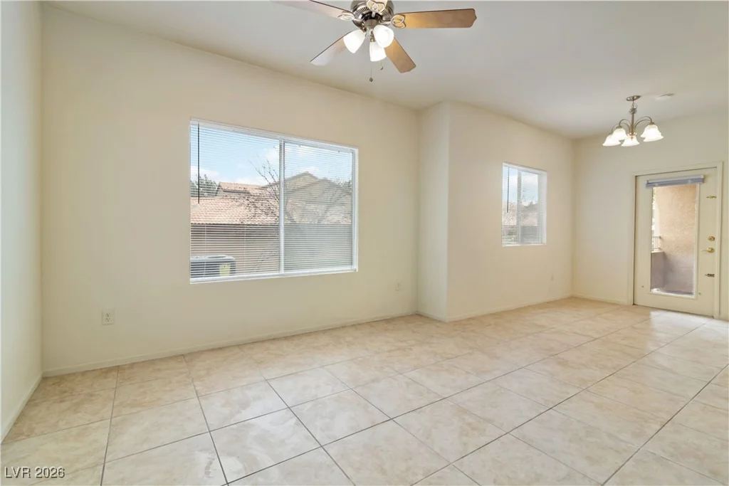 9580 Reno, Las Vegas, NV 89148