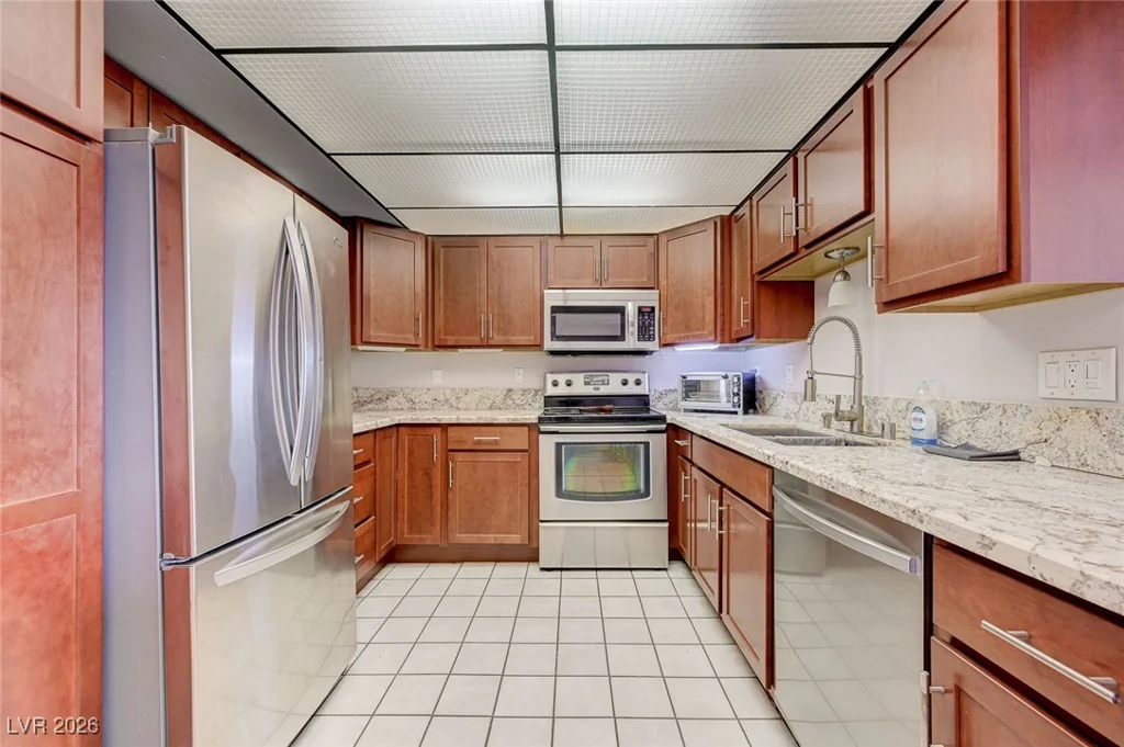 3930 University Center, Las Vegas, NV 89119
