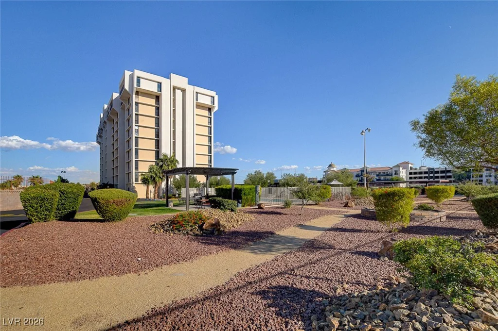3930 University Center, Las Vegas, NV 89119