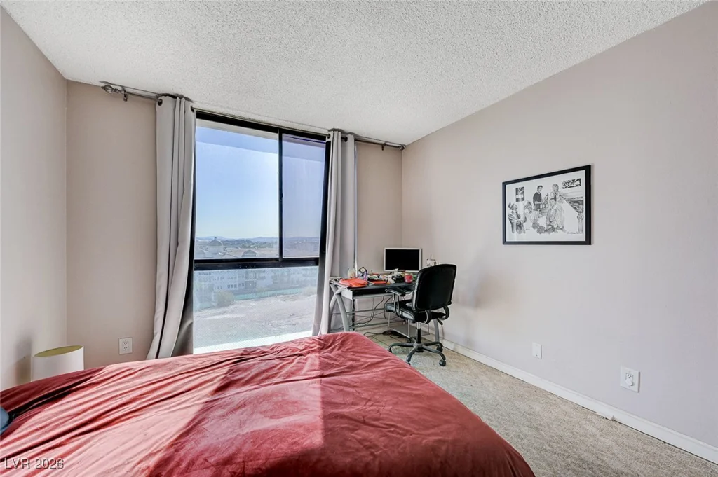 3930 University Center, Las Vegas, NV 89119