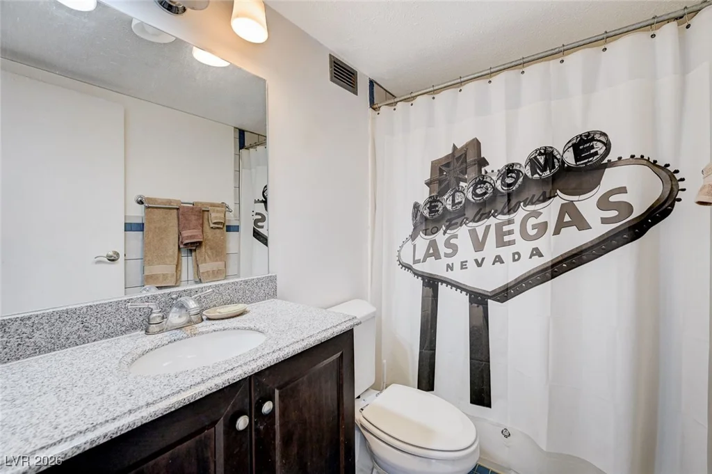 3930 University Center, Las Vegas, NV 89119