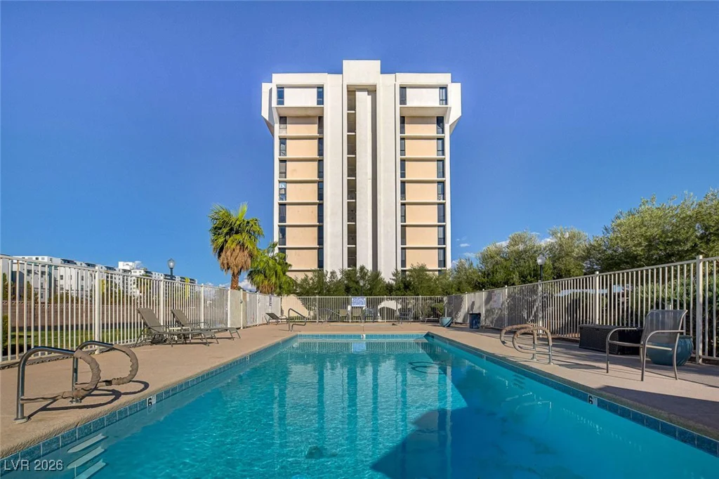 3930 University Center, Las Vegas, NV 89119
