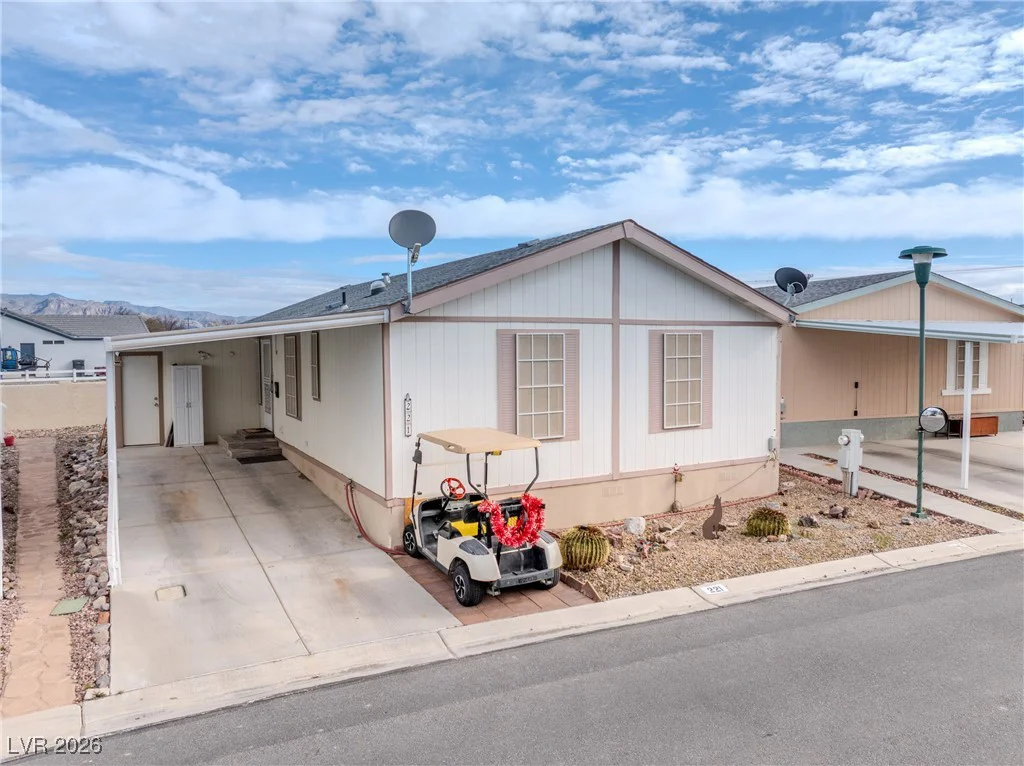 221 Montecito, Pahrump, NV 89048