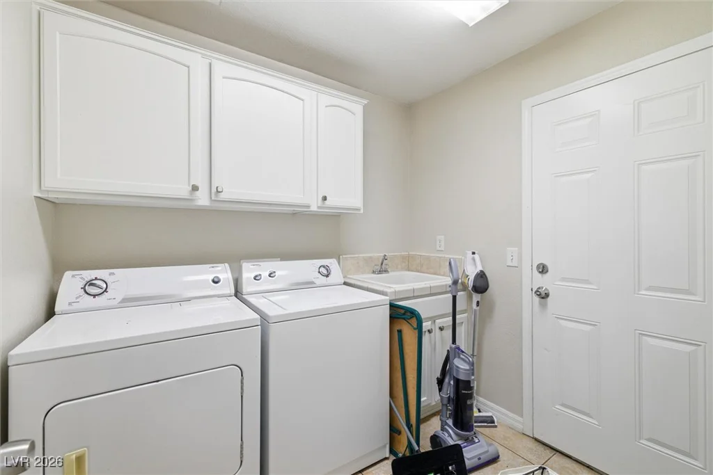 581 Leslie, Pahrump, NV 89060