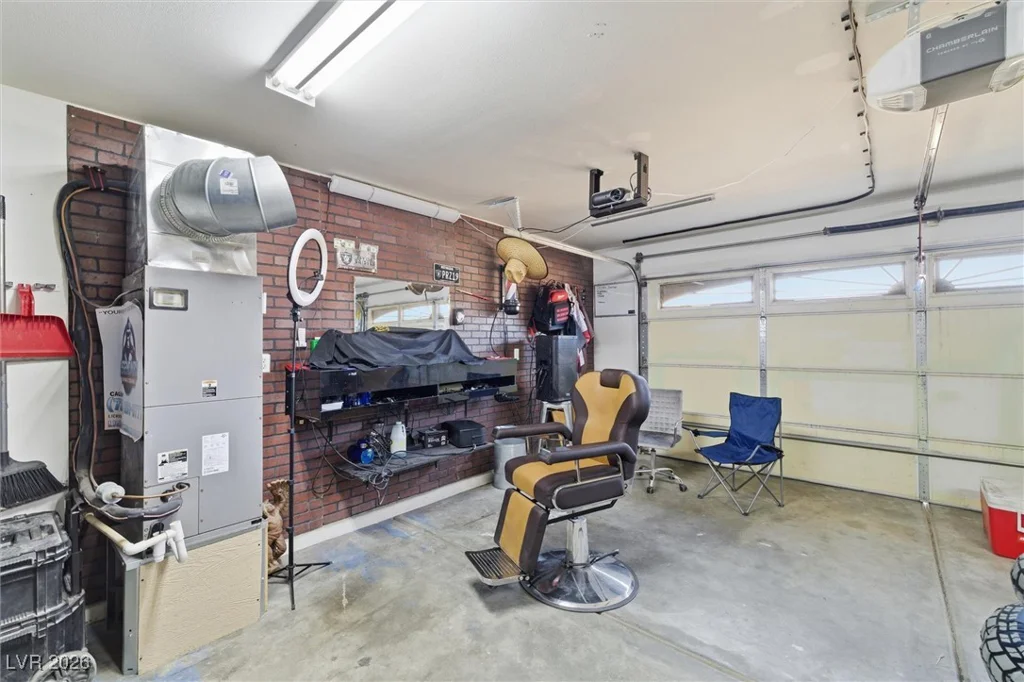 581 Leslie, Pahrump, NV 89060