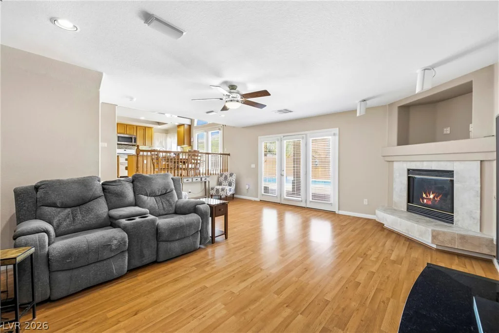 8512 Raindrop Canyon, Las Vegas, NV 89129