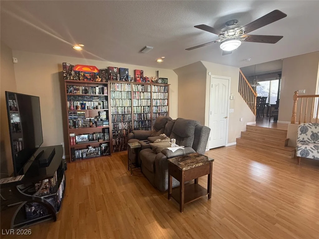 8512 Raindrop Canyon, Las Vegas, NV 89129