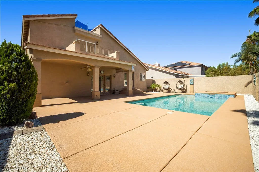 8512 Raindrop Canyon, Las Vegas, NV 89129