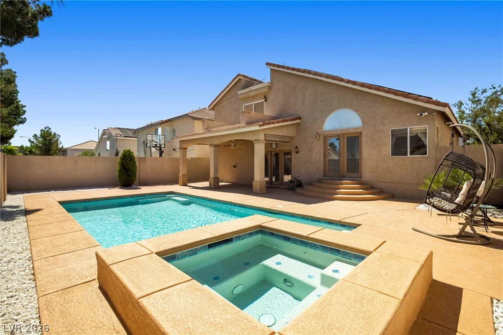 8512 Raindrop Canyon, Las Vegas, NV 89129