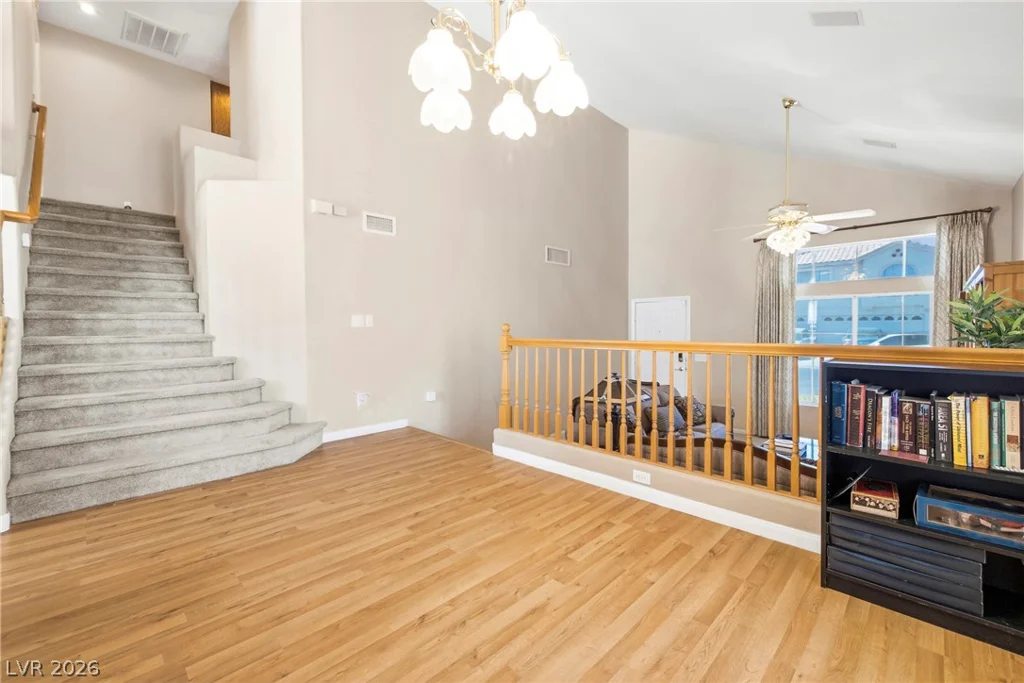 8512 Raindrop Canyon, Las Vegas, NV 89129
