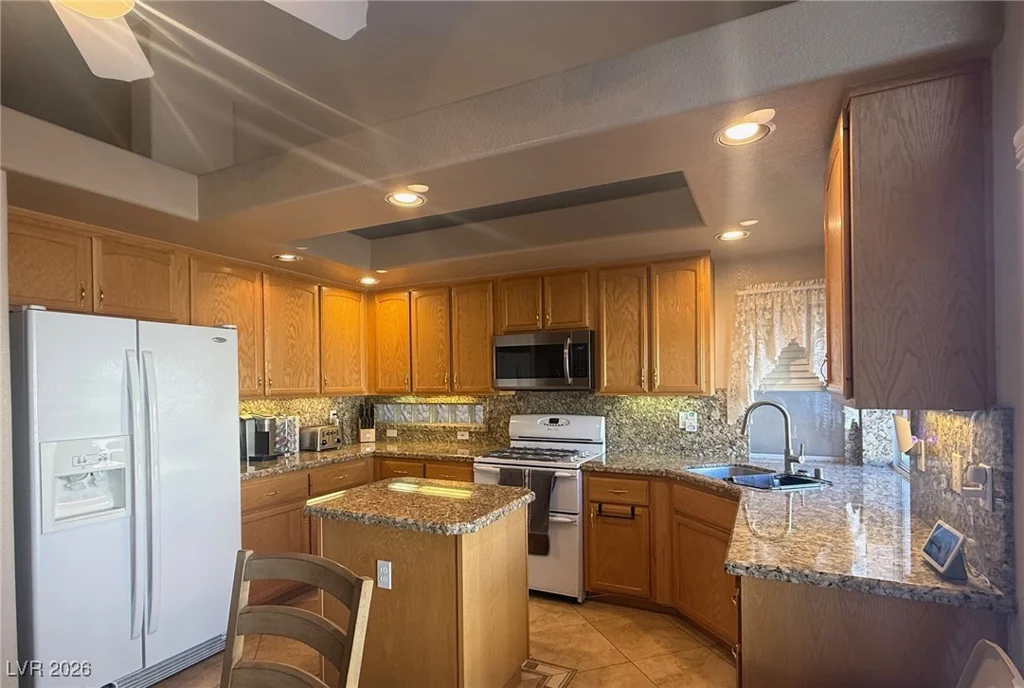 8512 Raindrop Canyon, Las Vegas, NV 89129