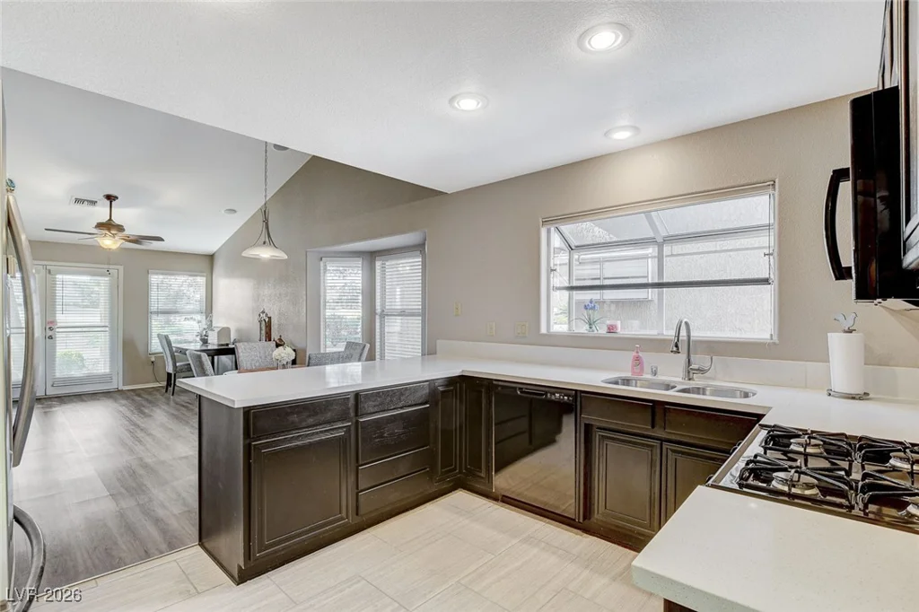 8805 Litchfield, Las Vegas, NV 89134