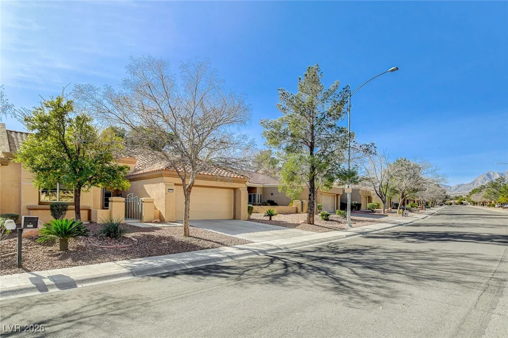 8805 Litchfield, Las Vegas, NV 89134