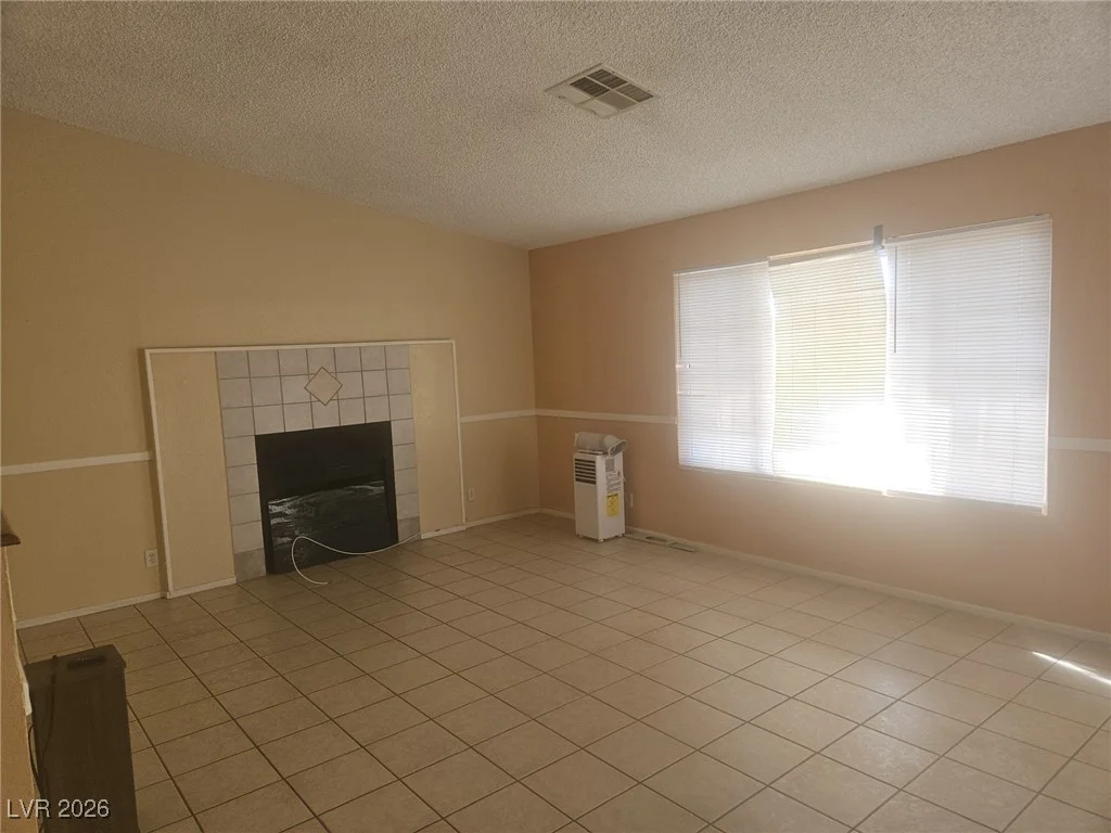 1814 Henson, Las Vegas, NV 89156