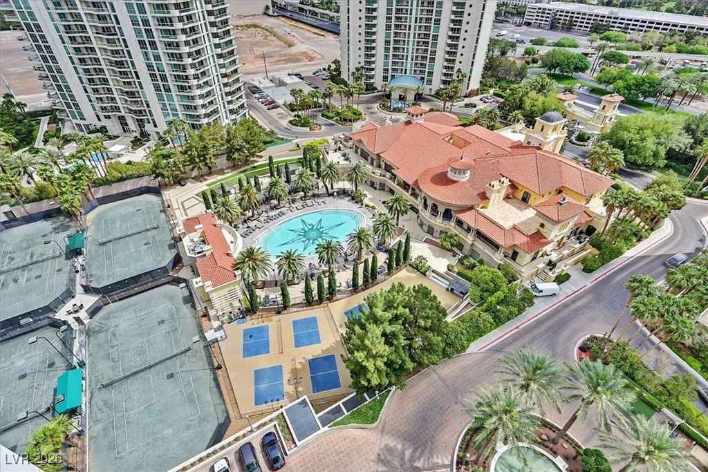 2877 Paradise, Las Vegas, NV 89109