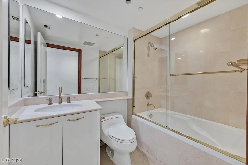 2877 Paradise, Las Vegas, NV 89109