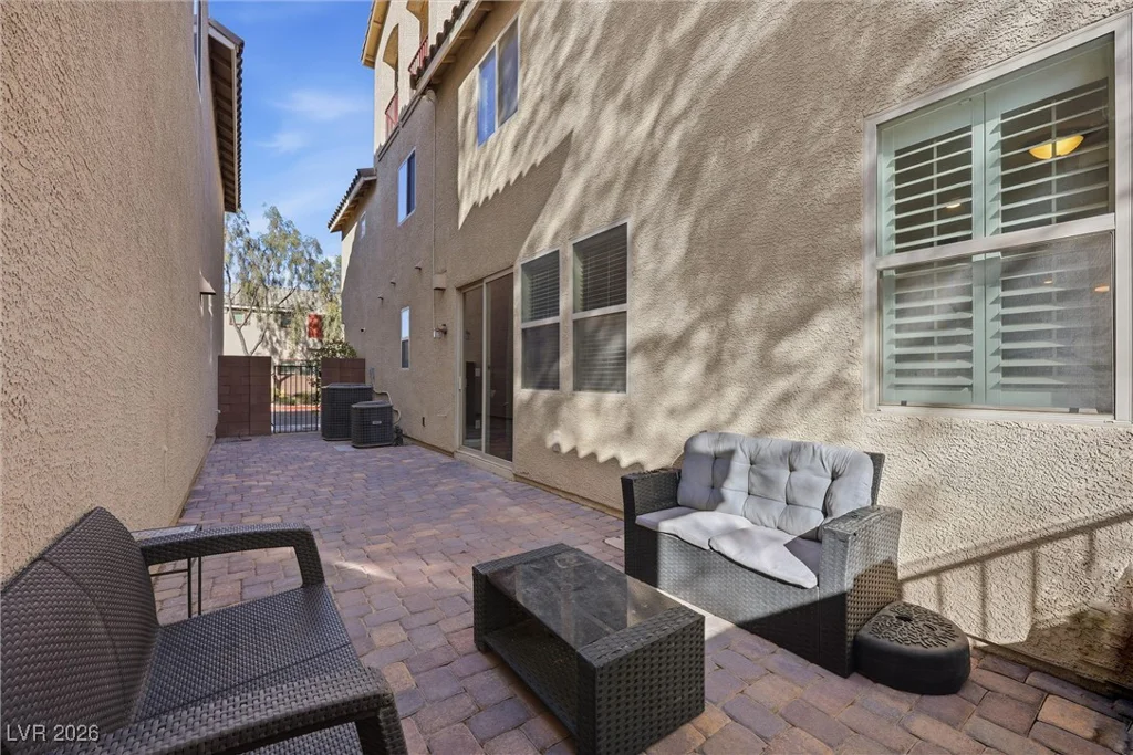 6927 Cook Inlet, Las Vegas, NV 89179