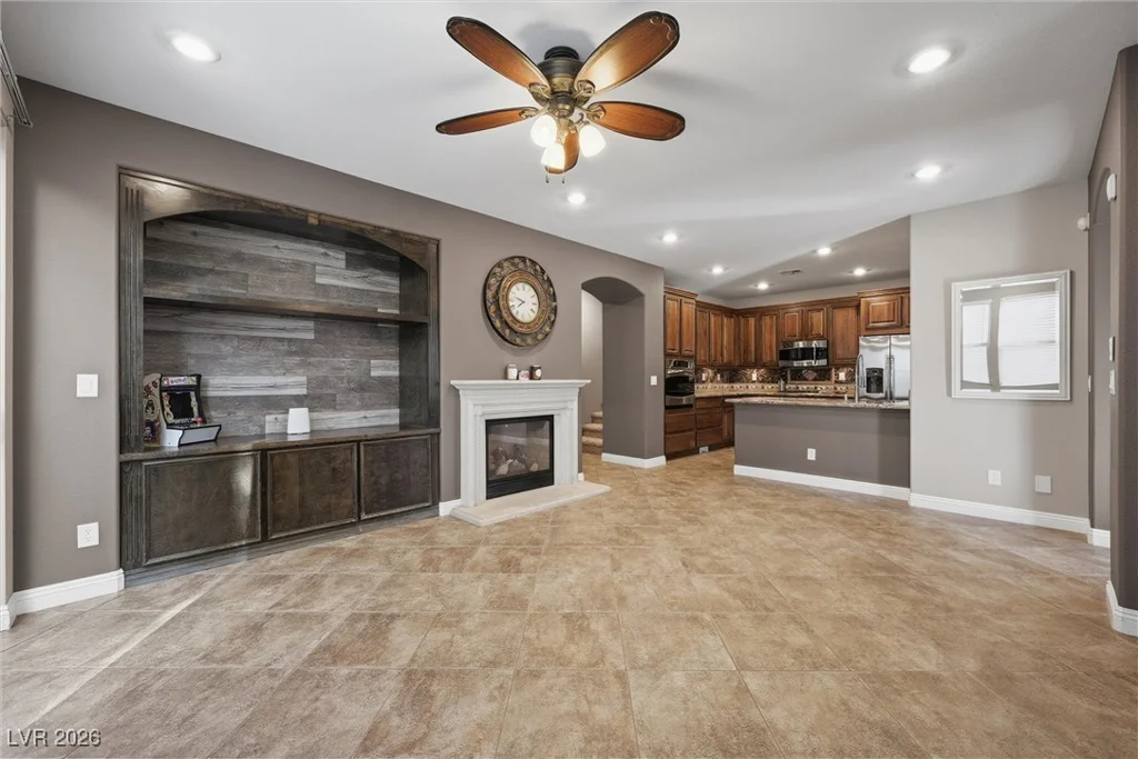 6927 Cook Inlet, Las Vegas, NV 89179