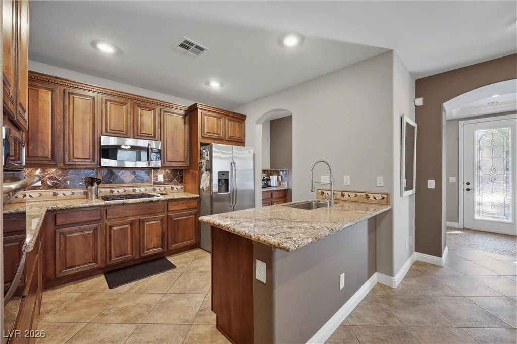 6927 Cook Inlet, Las Vegas, NV 89179