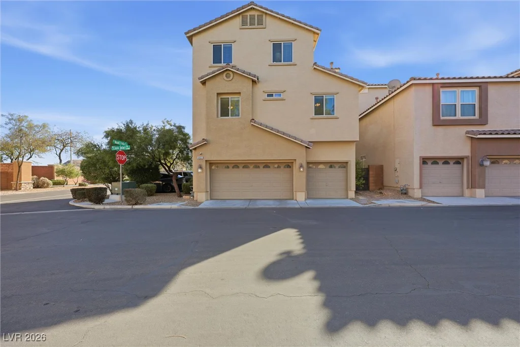 6927 Cook Inlet, Las Vegas, NV 89179