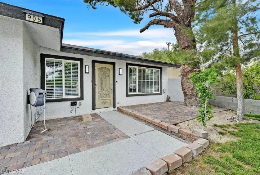 905 Vaughn, Las Vegas, NV 89101