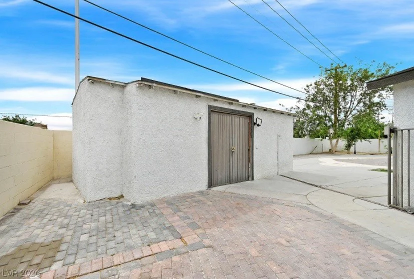 905 Vaughn, Las Vegas, NV 89101
