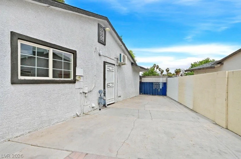 905 Vaughn, Las Vegas, NV 89101